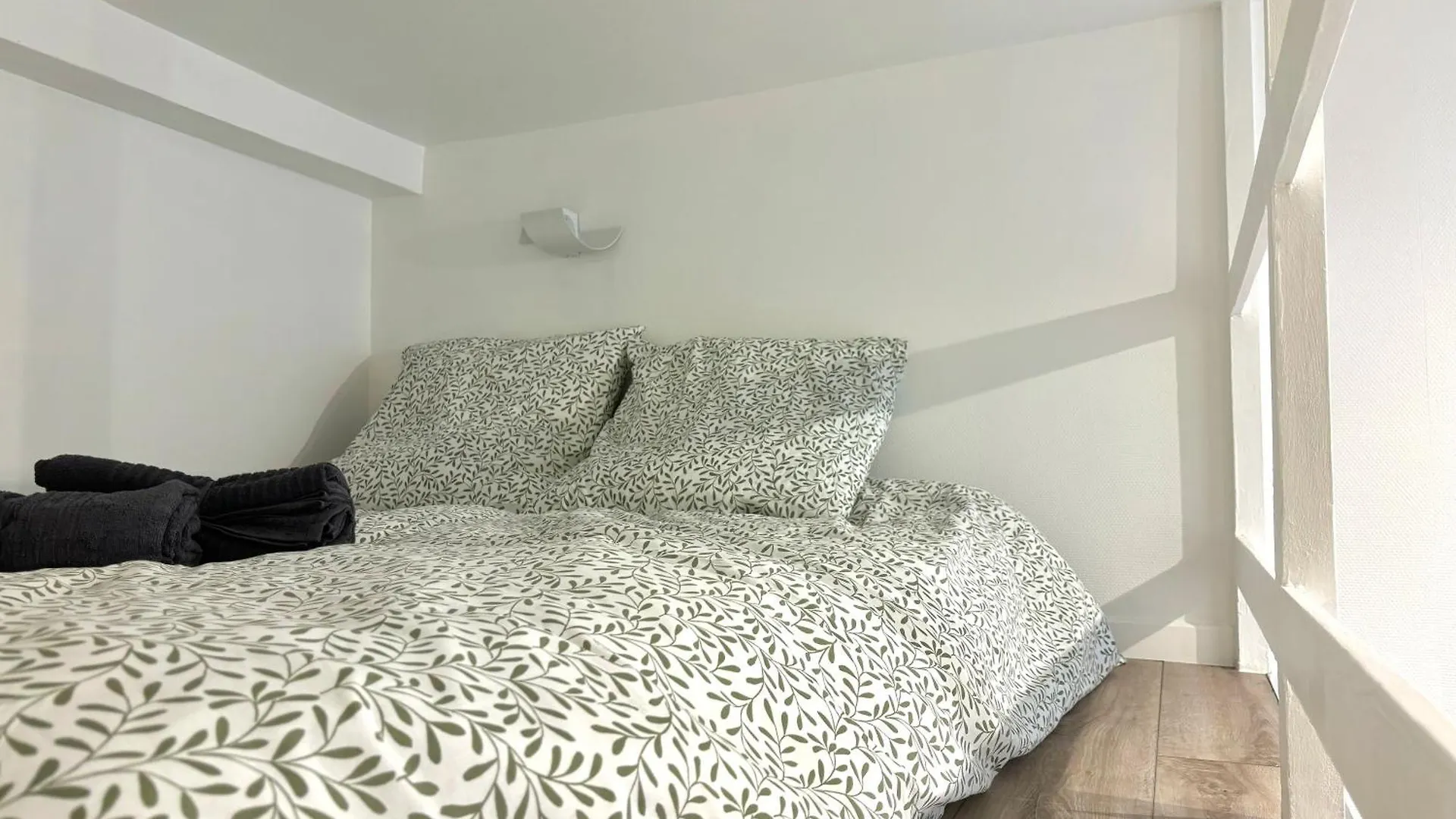 Apartment Ferienwohnung Dream Dwell Paris-Beautiful Flat With Mezzanine Near Quartier Marais 3E Paris