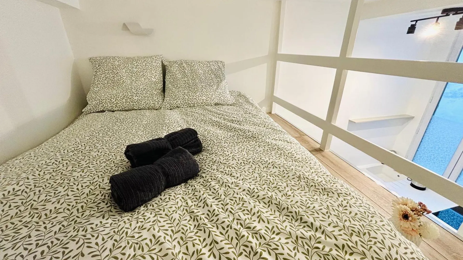 Ferienwohnung Dream Dwell Paris-Beautiful Flat With Mezzanine Near Quartier Marais 3E Paris Frankreich