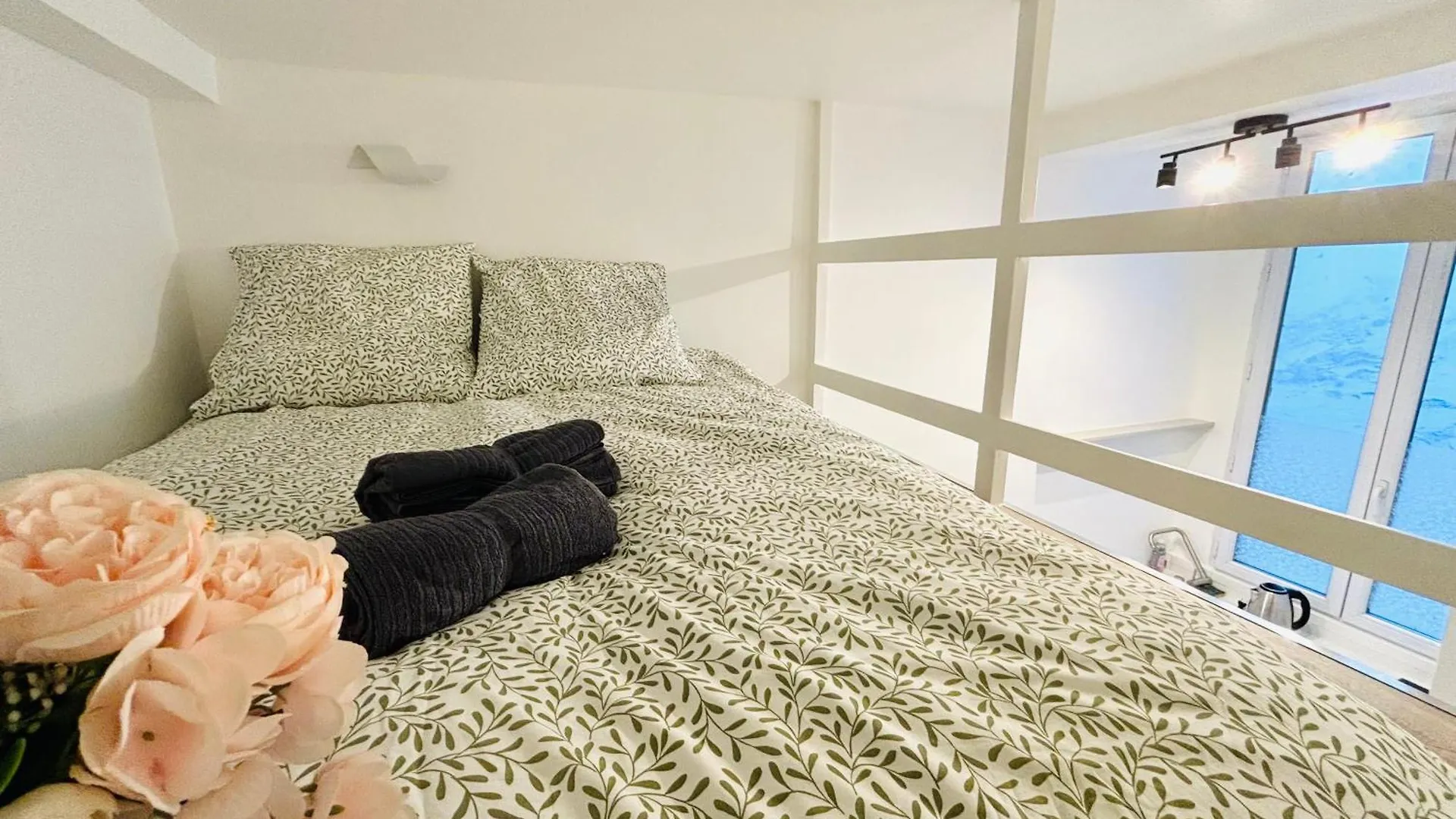 Ferienwohnung Dream Dwell Paris-Beautiful Flat With Mezzanine Near Quartier Marais 3E Paris 0*,